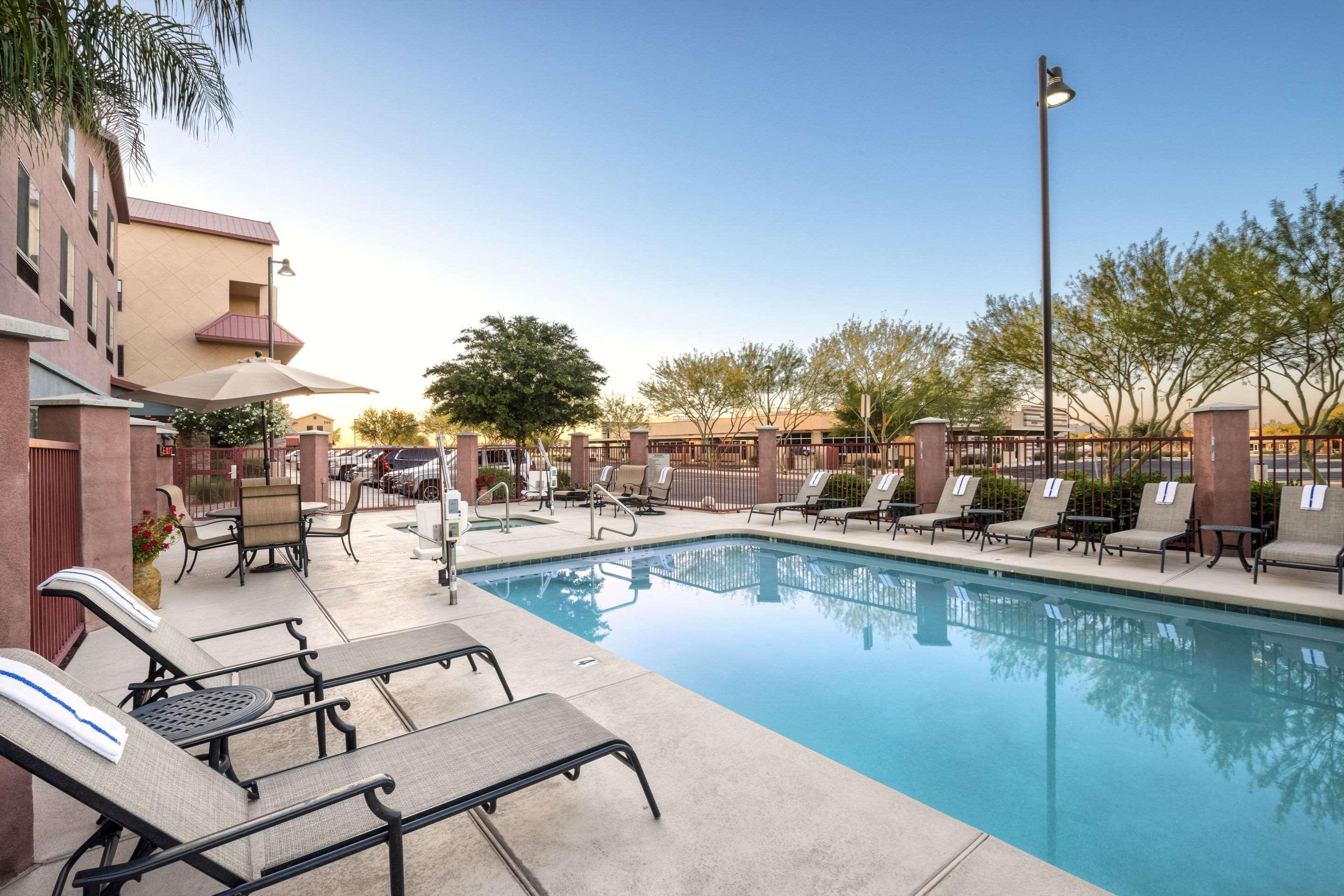 Comfort Suites Goodyear-West Phoenix Exterior photo