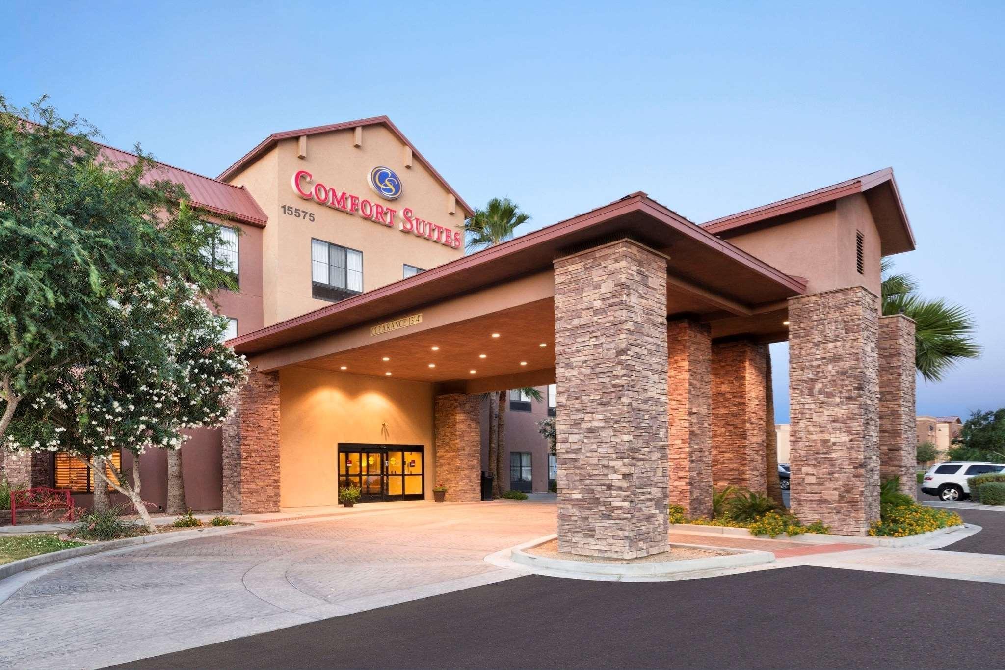 Comfort Suites Goodyear-West Phoenix Exterior photo